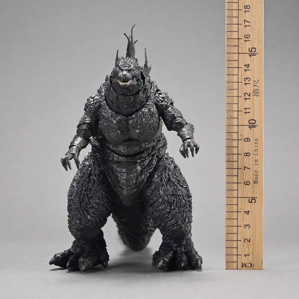 SHM NECA 2023 ภาพยนตร์รุ่น 1.0 - Model Kit Kiryu บทวิจารณ์และราคา