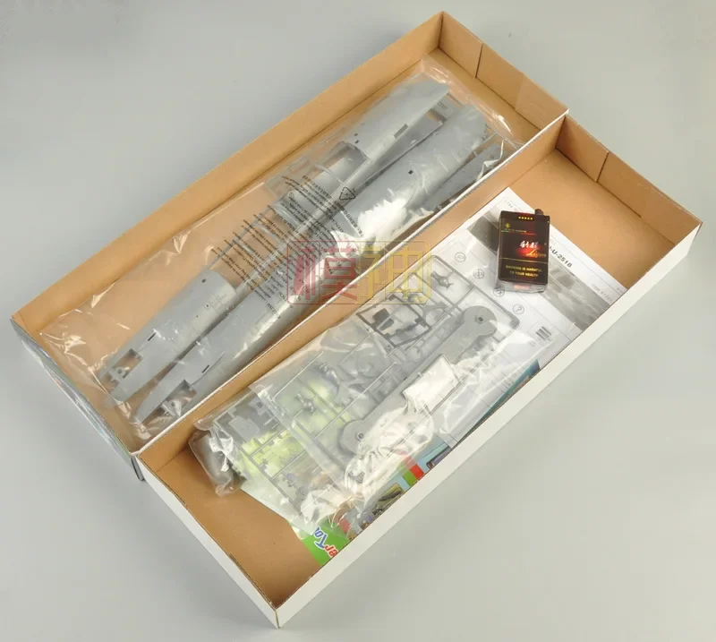 MINIHOBBY 1/144 เรือรบเยอรมันส - Model Kit Battleship บทวิจารณ์และราคา